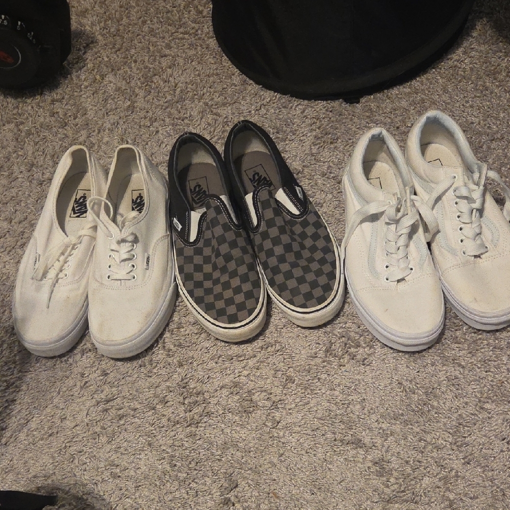 Vans Men's Classic White Sneakers
